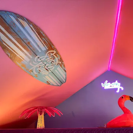- Miami Vice - Proche Avenue De Champagne *